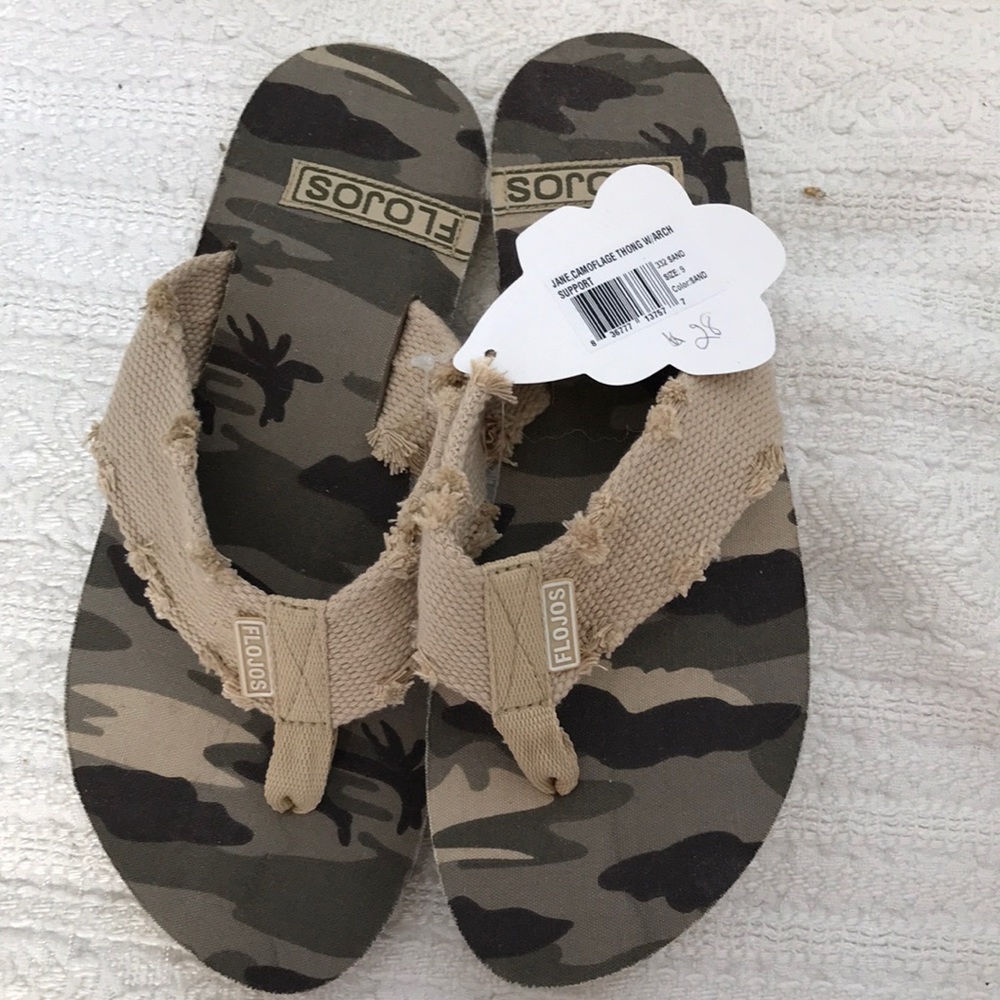 Flip flops camo print